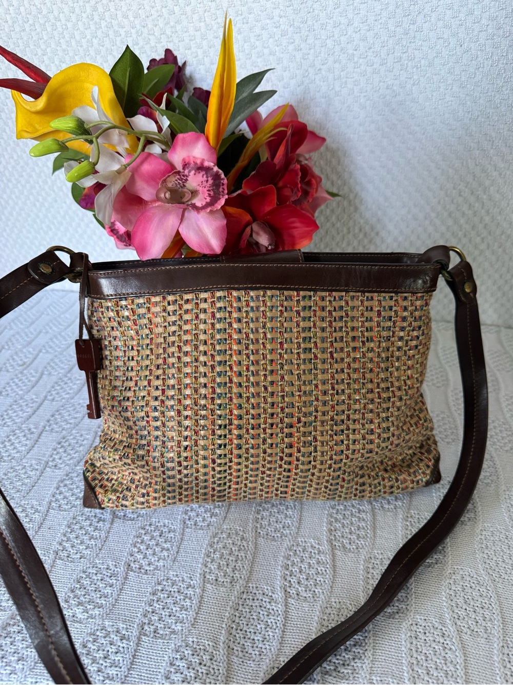 Vintage Fossil EUC woven fabric & leather crossbody